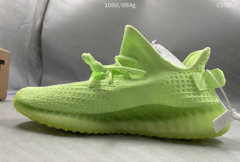 Adidas Yeezy Boost 350 V2 Glow In The Dark 3