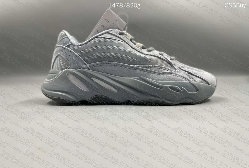 Adidas Yeezy Boost 700 4