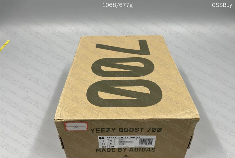 Adidas Yeezy Boost 700 V2 Cream 9