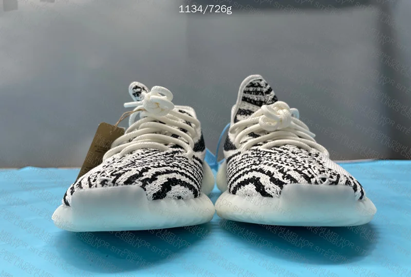 Adidas Yeezy Boost Zebra 350 V2 2