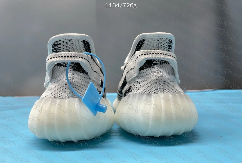 Adidas Yeezy Boost Zebra 350 V2 3