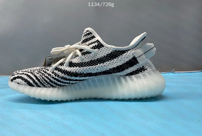 Adidas Yeezy Boost Zebra 350 V2 4