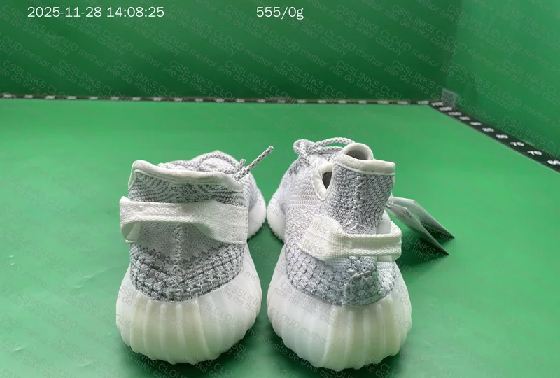 Adidas Yeezy (Sale) 2