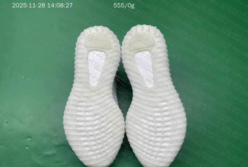 Adidas Yeezy (Sale) 7