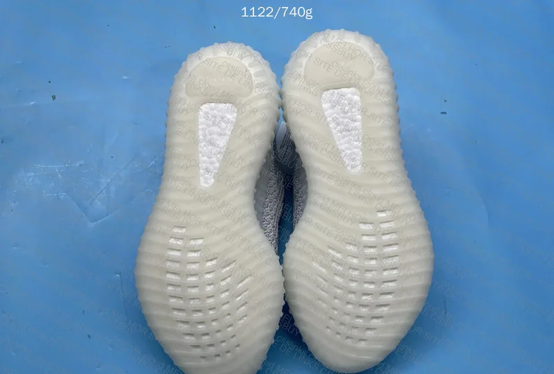 Adidas Yeezy 350 V2 10