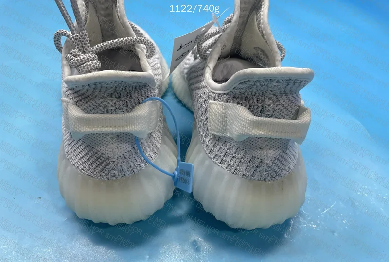 Adidas Yeezy 350 V2 6