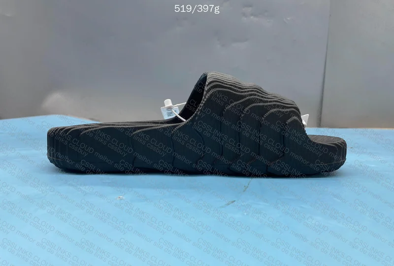 Adidas Adilette 22 (With Measurements) 3