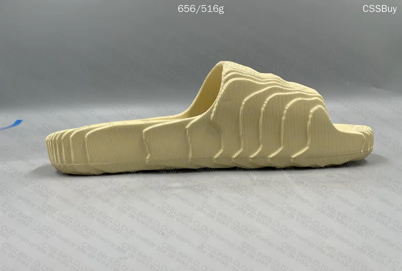 Adilette 2022 4
