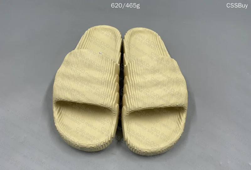 Adilette 22