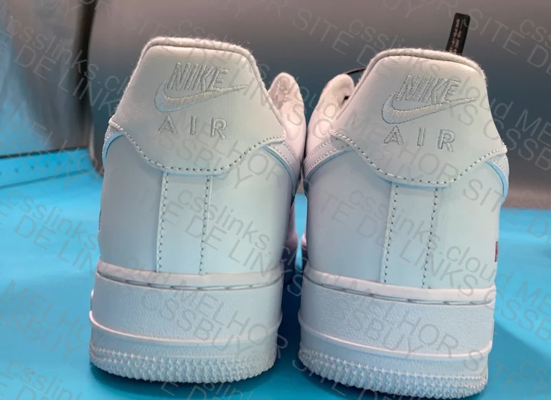 AF1 White Supreme 3