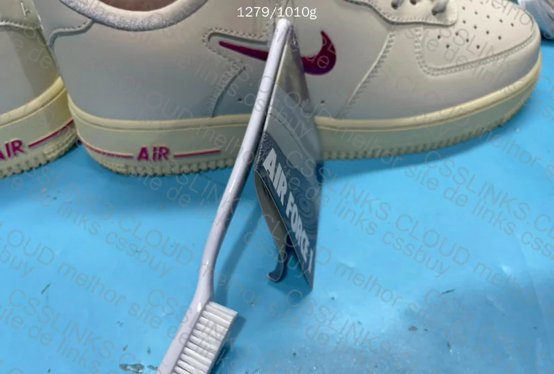 AF1 Coconut Milk OvOSneakers 2