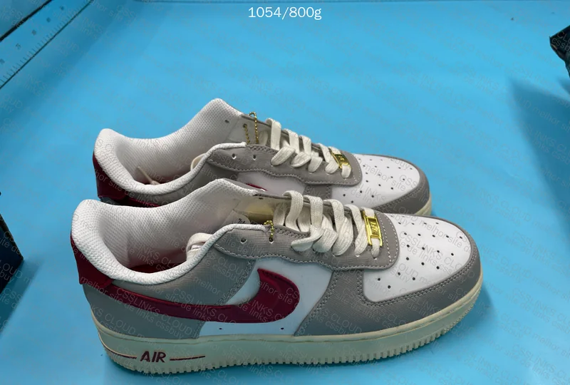 AF1 Dust Team Red 6