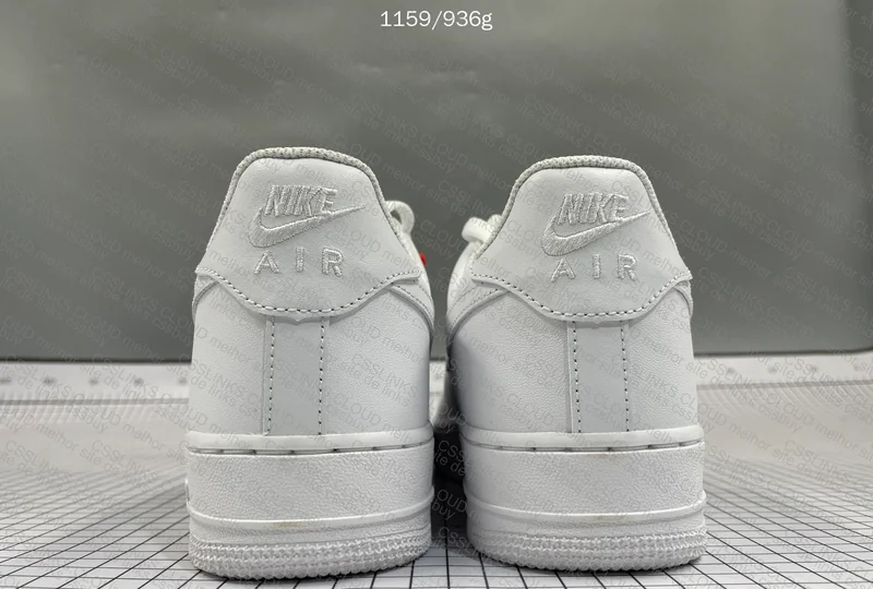 AF1 Low White 3