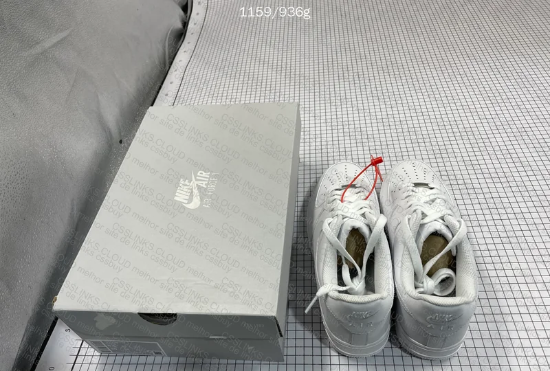 AF1 Low White 7