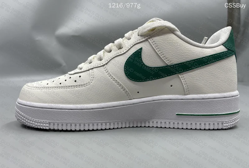 AF1 Malachite Yellowed??? 6