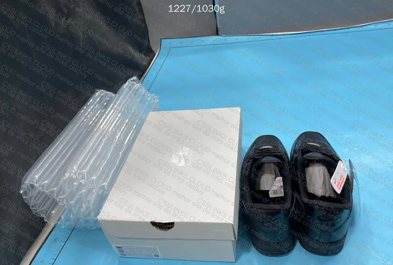 AF1 Black 79y 10