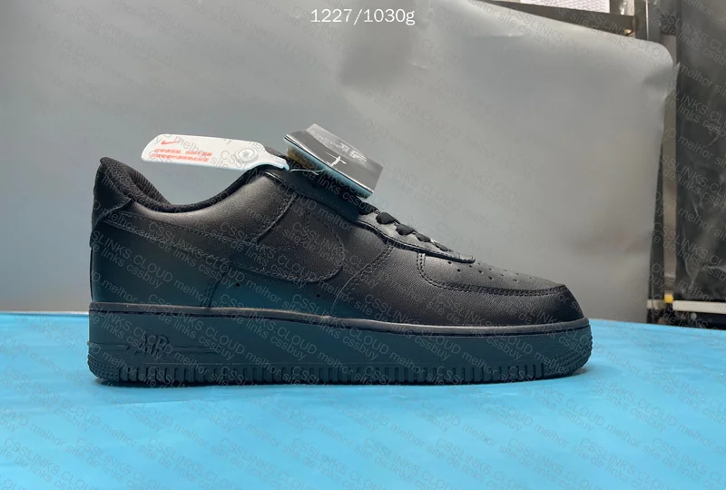 AF1 Black 79y 7