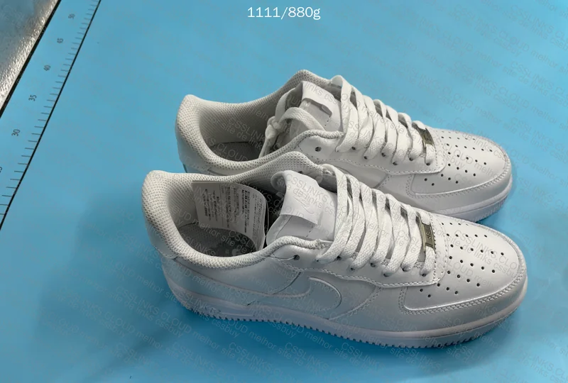AF1 Pure White 6