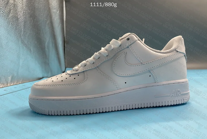 AF1 Pure White 9