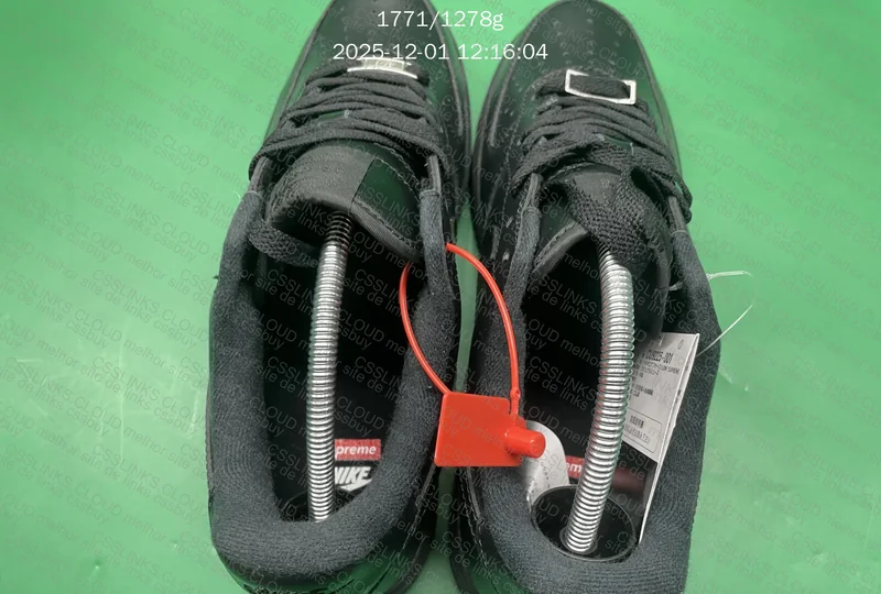 AF1 Supreme Black - OWF Batch 8
