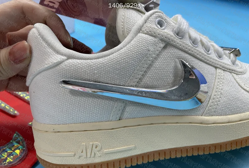 AF1 Travis Scott 3