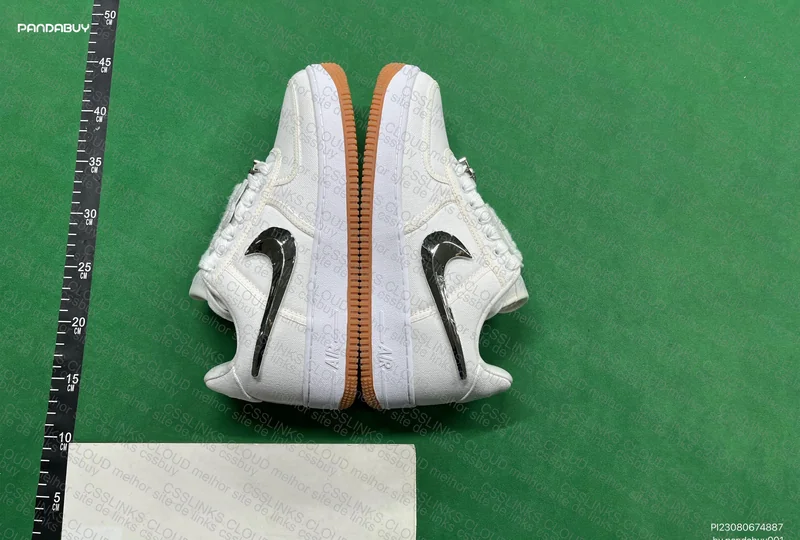 AF1 Travis Scott White 5