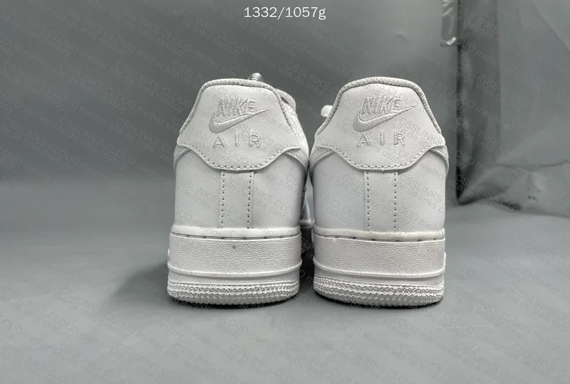 AF1 Triple White 3