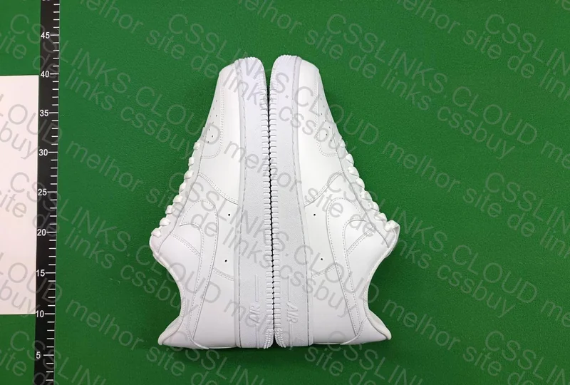 AF1 Triple White 2