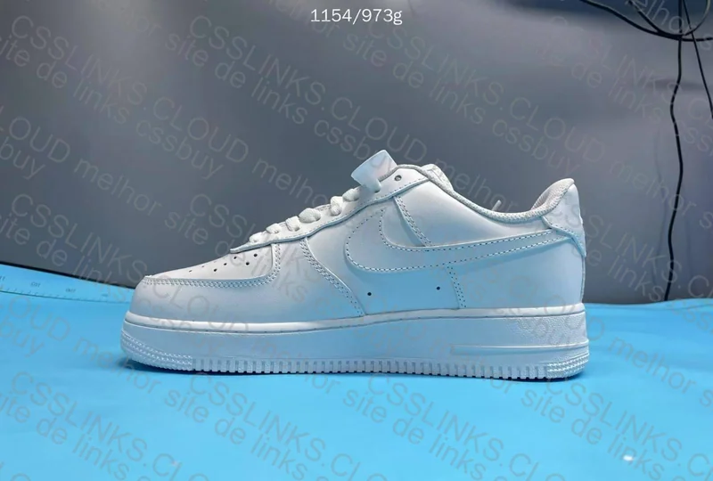AF1 Triple White 6