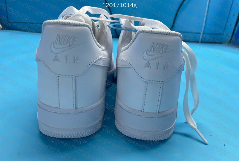 AF1 Triple White 7