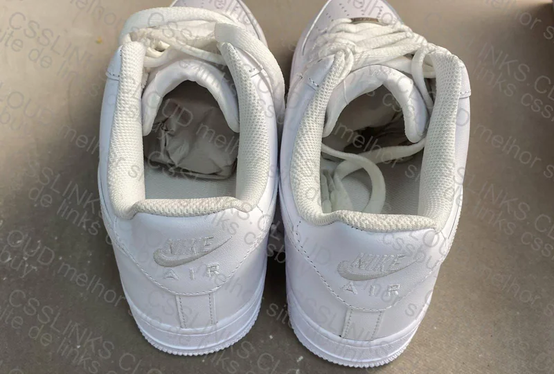AF1 Triple White 3