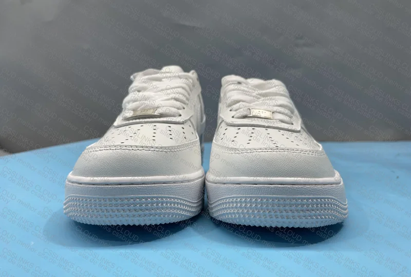 AF1 Triple White 2