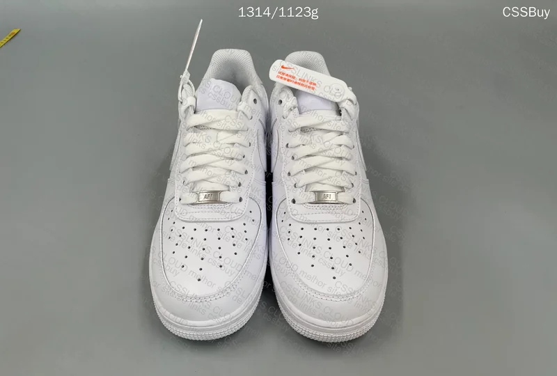 AF1 White 1 '07 4