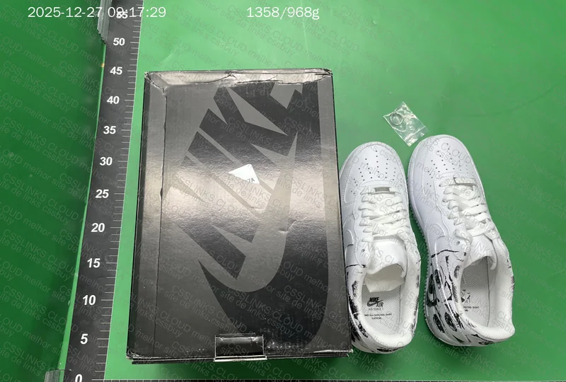 AF1 x CDG x Supreme for Resale