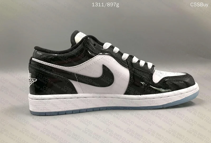 Air Jordan 1 Low Concord