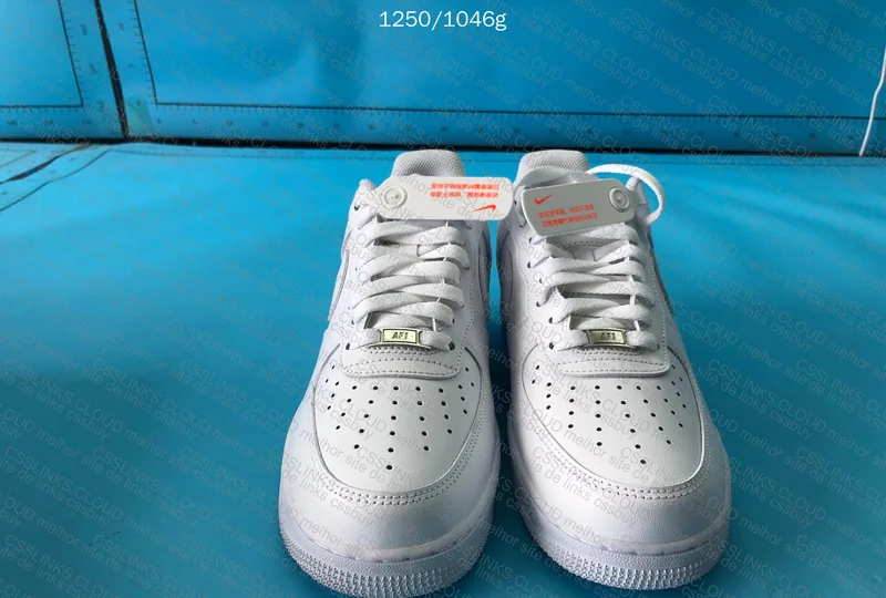 Air Force 01 - White 5