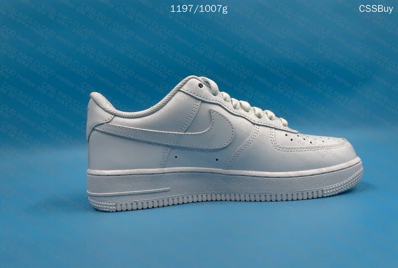 Air Force 01 Triple White 3