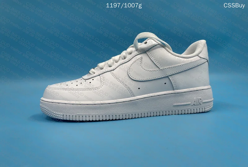 Air Force 01 Triple White 4