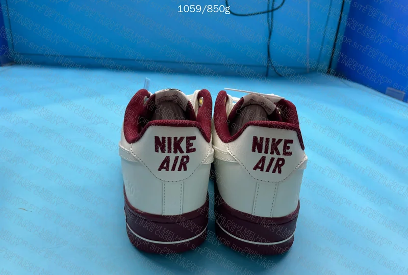Air Force 1 40th Team Red