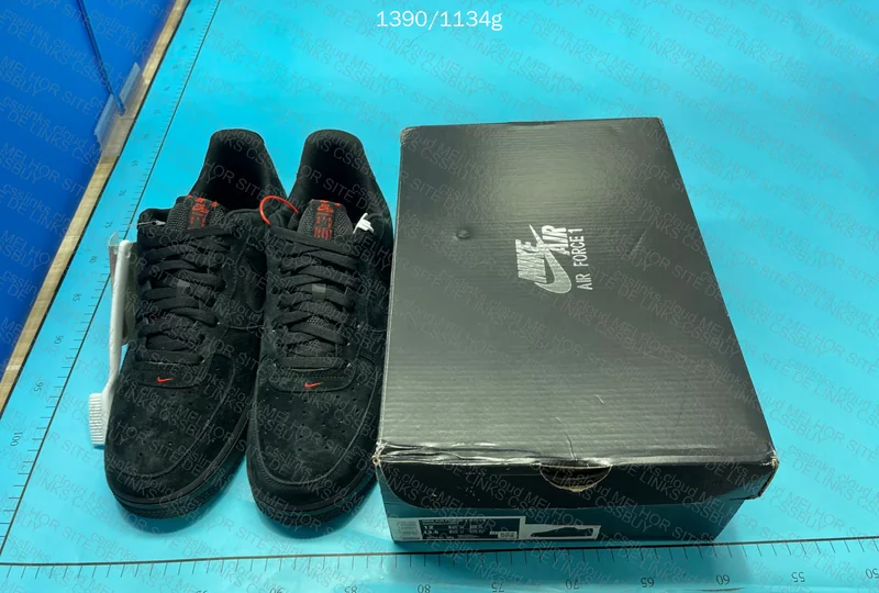 Air Force 1 Black 8