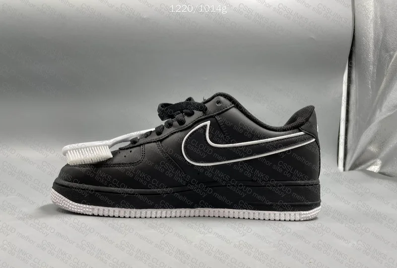 Air Force 1 Black and White