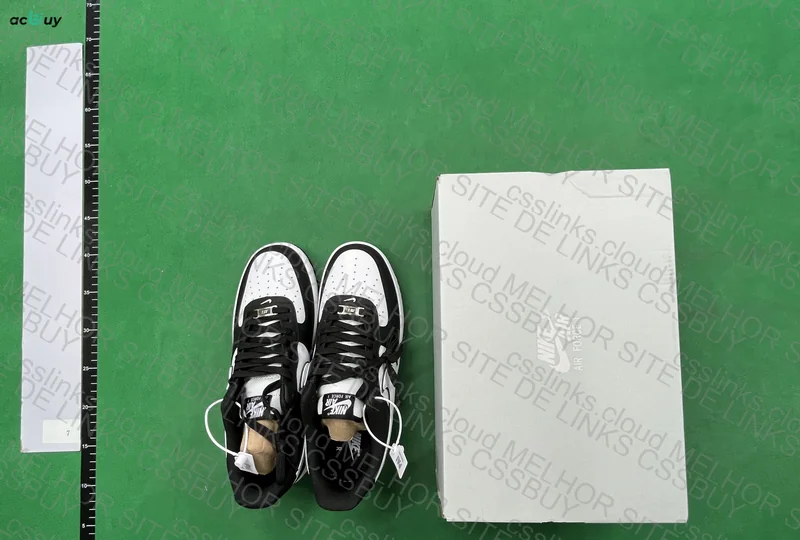Air Force 1 Black and White