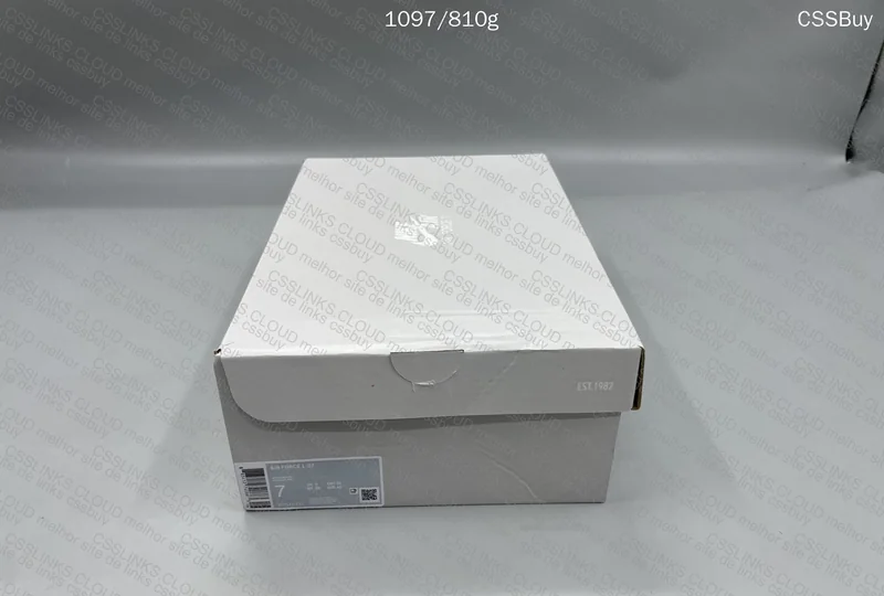 Air Force 1 White 130.00 ¥ 10