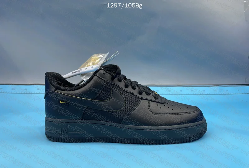 Air Force 1 Low '07 "Ballistic Mesh Black University Gold" 4