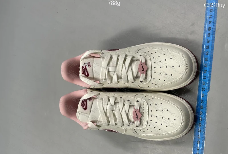 Air Force 1 Low 'Valentine's Day 2023' 2
