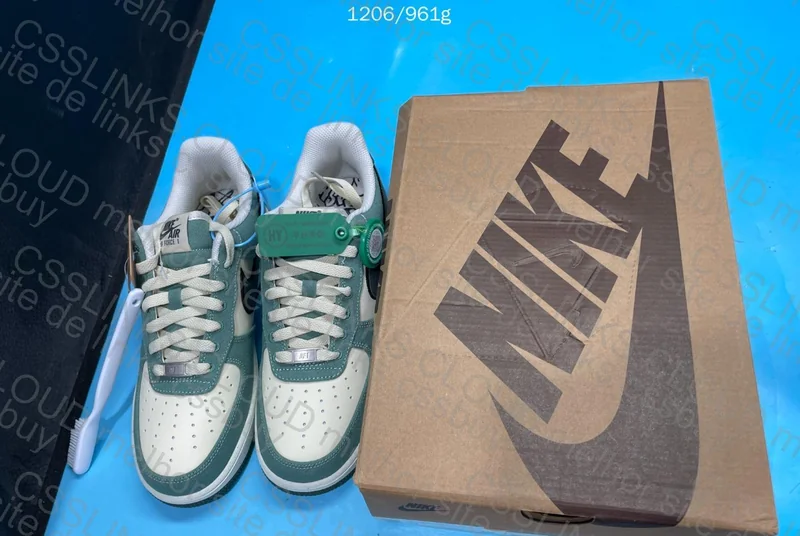 Air Force 1 LV8 10