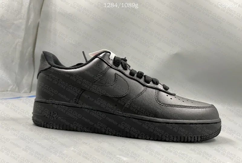 Black Air Force 1 4
