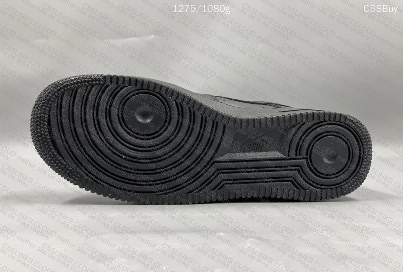 Black Air Force 1 9