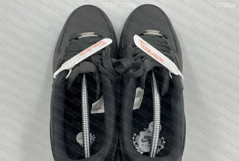 Black Air Force 1 7