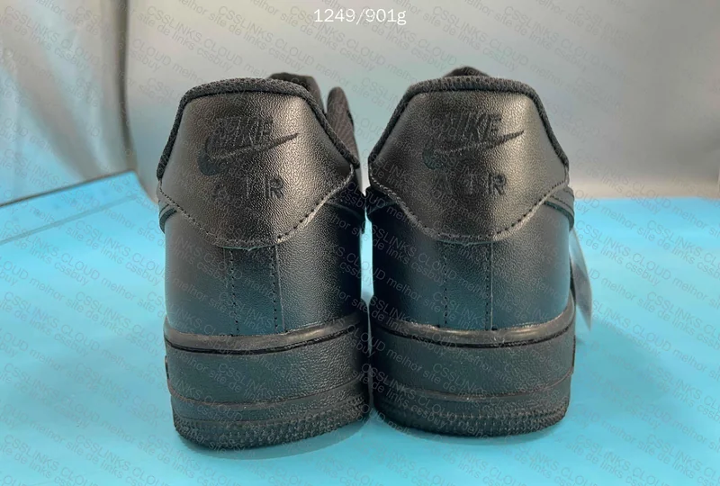 Black Air Force 1 4